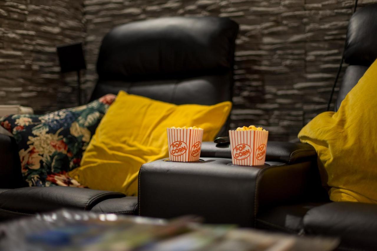 Home Cinema Kassel Exteriér fotografie